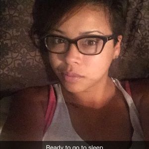 Meet your Posher, Audelia