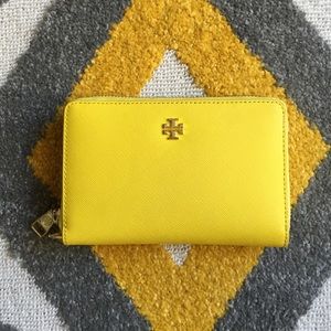 Tory Burch York Multi-task Smartphone Wallet