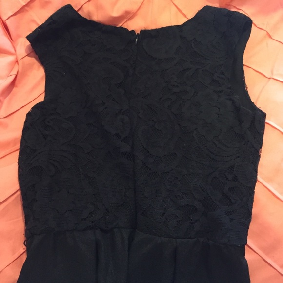 Lace top romper - Picture 4 of 4