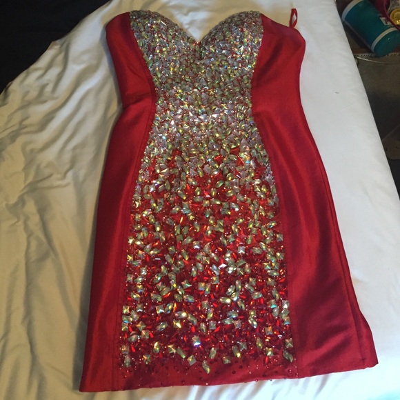 Jovani Dresses & Skirts - Red cocktail dress