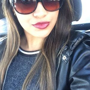 Meet your Posher, Jessica