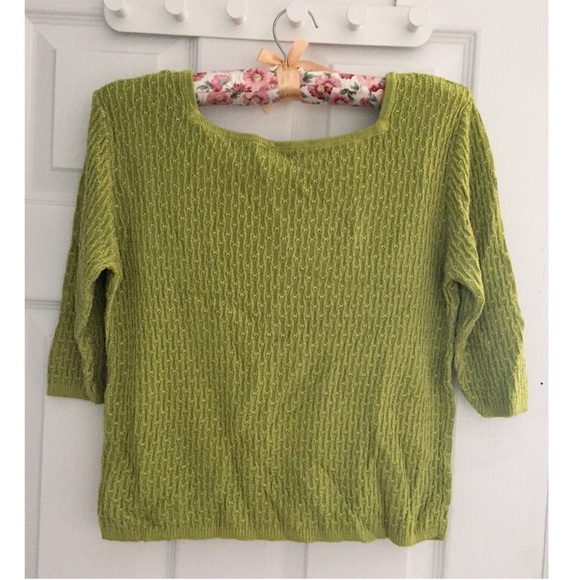 📗 Lime Green Sweater Top - Picture 3 of 4