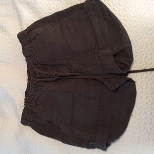 Vince hunter green cargo shorts