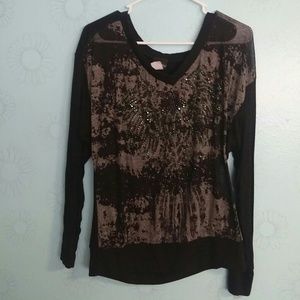 Long sleeve pullover