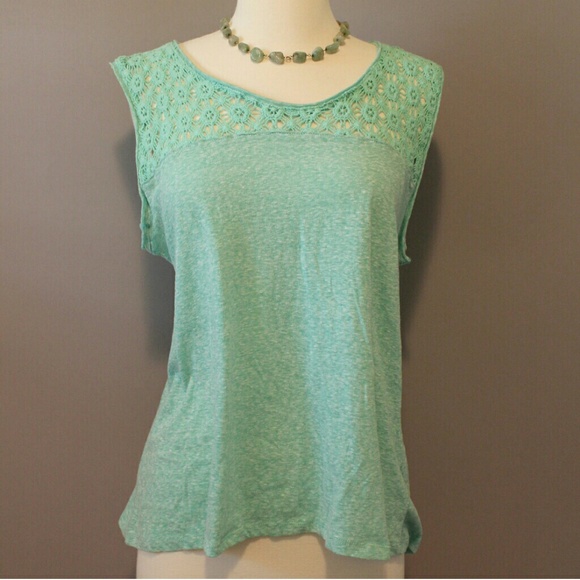 Pink rose sleeveless top - size L - NWT