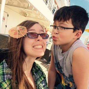 Meet your Posher, Brooke