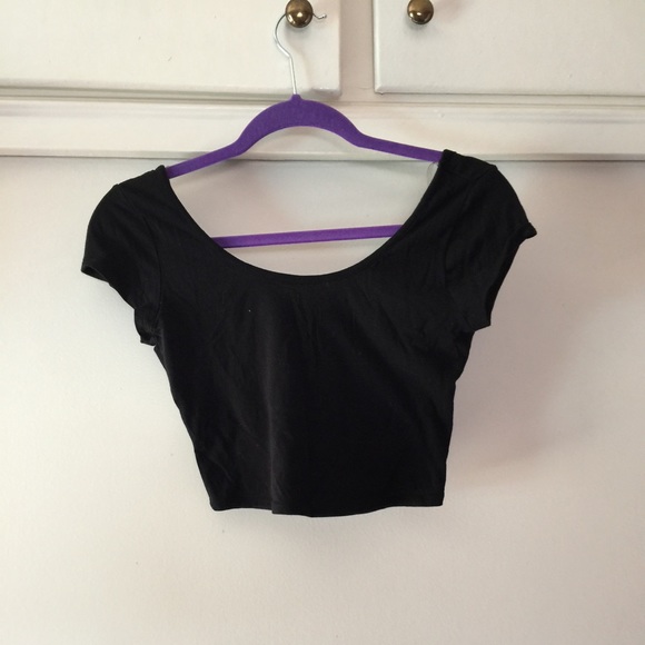 Black crop top
