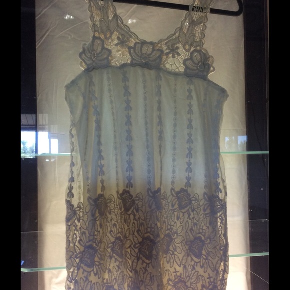 Cream lace top/dress