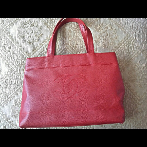 Chanel tote