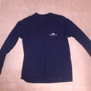 navy long sleeved vinyard vines tshirt