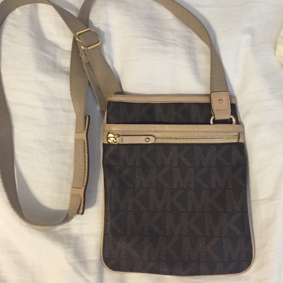 Michael Kors cross body