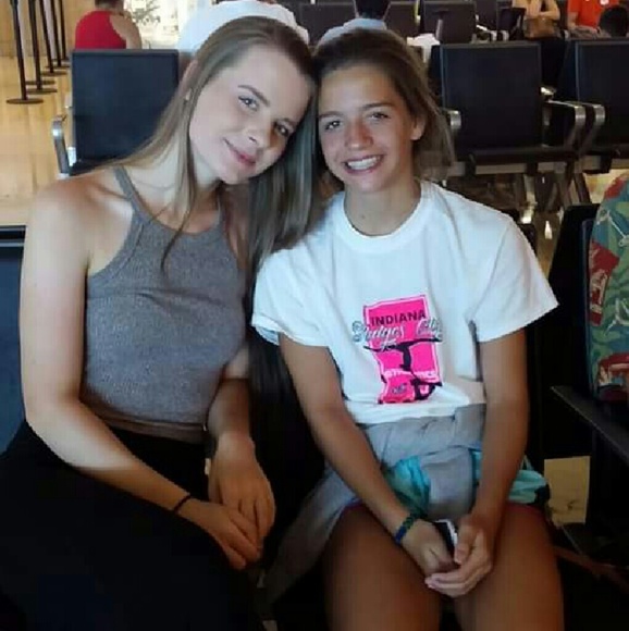 Meet your Posher, Robyn - Picture 1 of 1