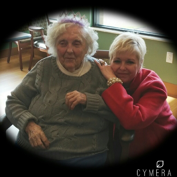 Meet your Posher, Lisa Allen - Picture 3 of 3