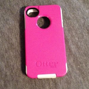 Pink and white OtterBox iPhone 4/4S case