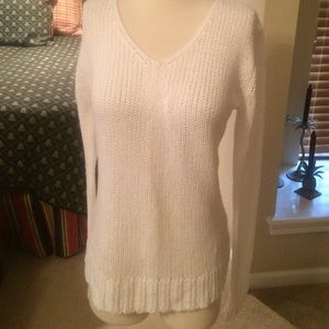 NWOT White hand knit sweater. Size M