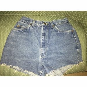 Jean high waisted cut offs