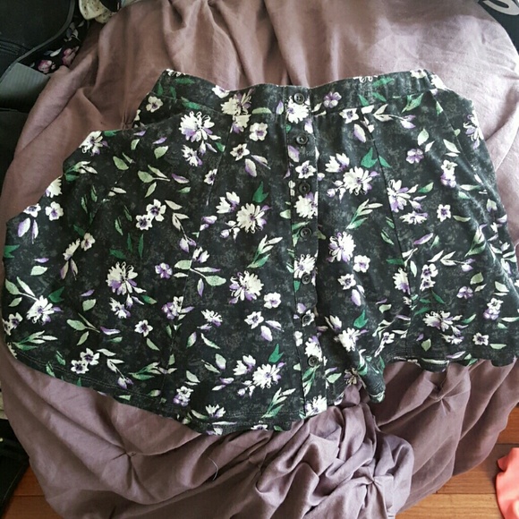 Button up flowered mini skirt