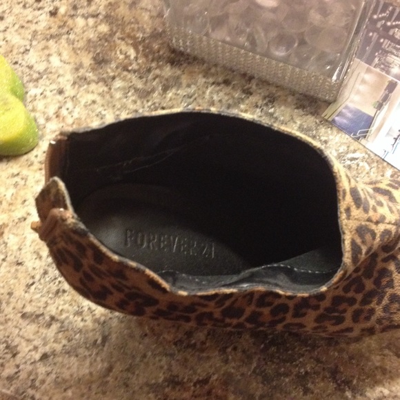 Booties great condition - Picture 3 of 3