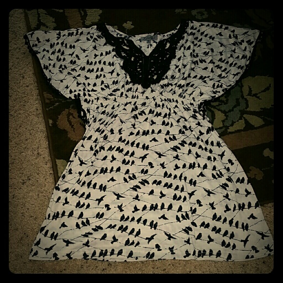 Beautiful bird shirt/dress