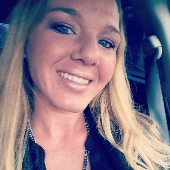 Meet your Posher, Shanna - Picture 1 of 1