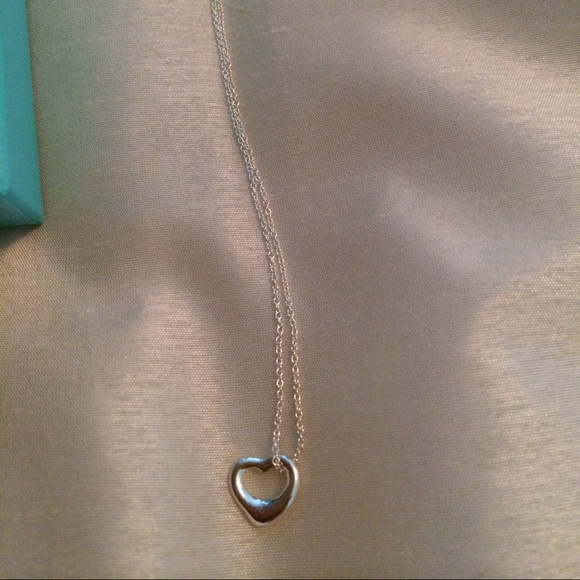 SOLD!! Authentic Tiffany necklace silver