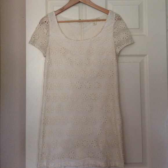 Flower crochet cream dress