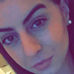 Meet your Posher, Farha