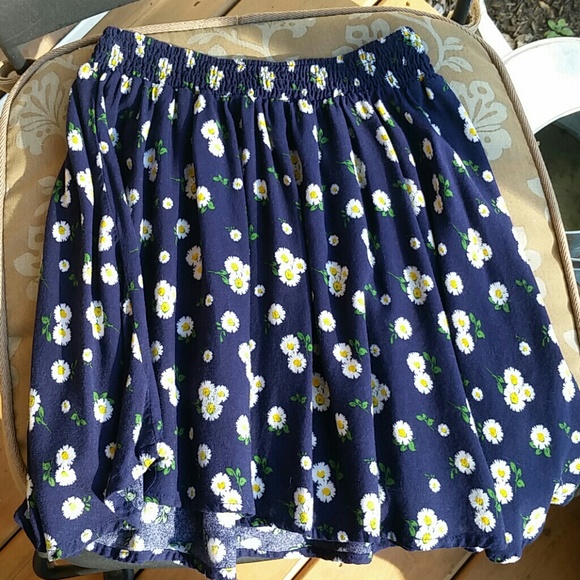 Daisy Flowy Skater Skirt