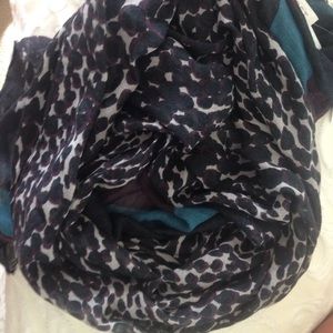 Adorable leopard Loft scarf