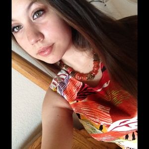 Meet your Posher, Julia