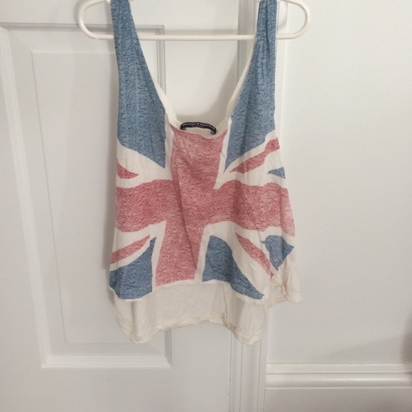 Brandy Melville Tops - Brandy Melville UK flag tank