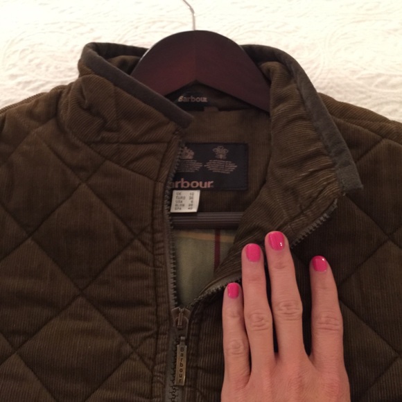 Barbour "Like New"  quilted coat. Size 6 / Medium