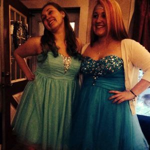 Meet your Posher, Holly