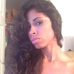 Meet your Posher, Jasmine