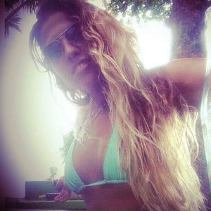 Meet your Posher, Ana