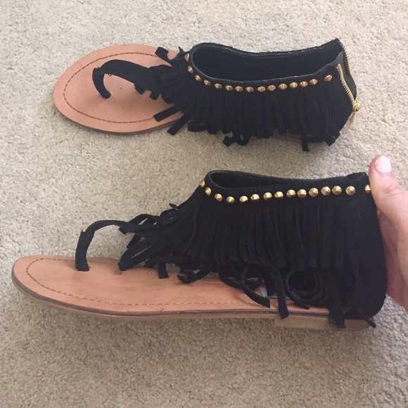 Fringe black sandals