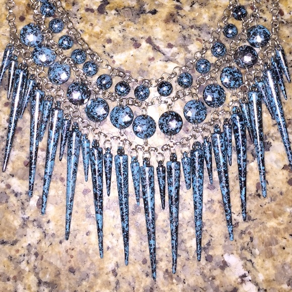 Adjustable Blue and Black Neclace - Picture 2 of 2