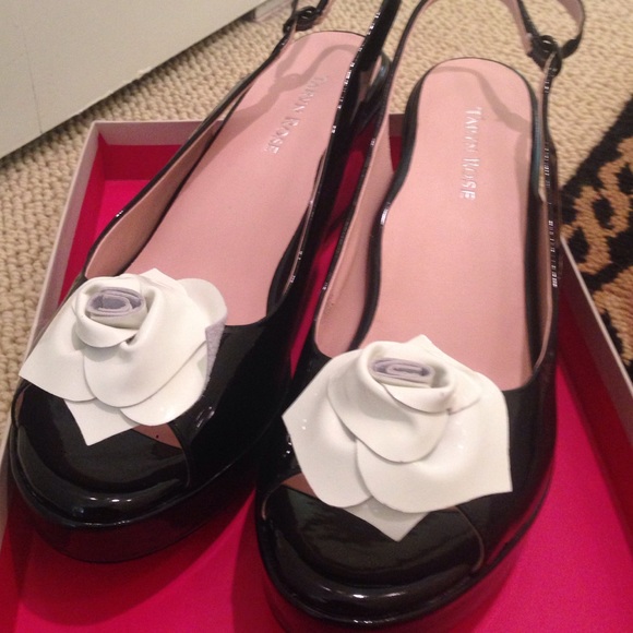 Cute Taryn Rose Black patent leather wedges