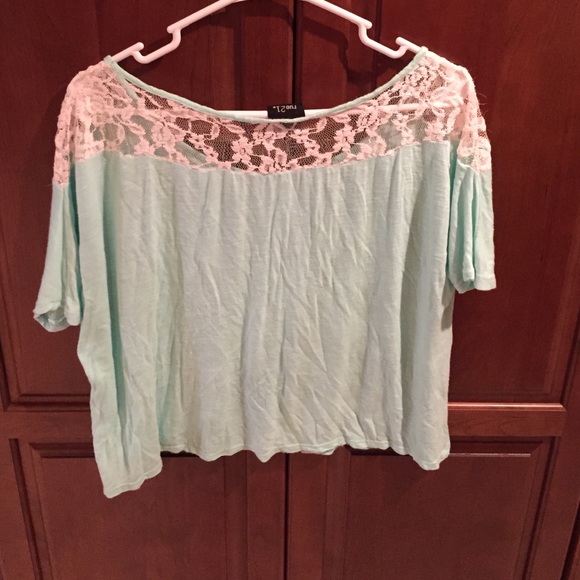 Light blue shirt - Picture 3 of 3