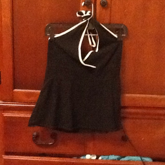 Black hater top with white trim