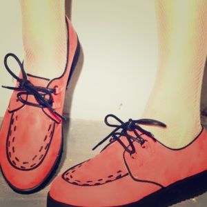 Coral Lace-up Flatform Creepers