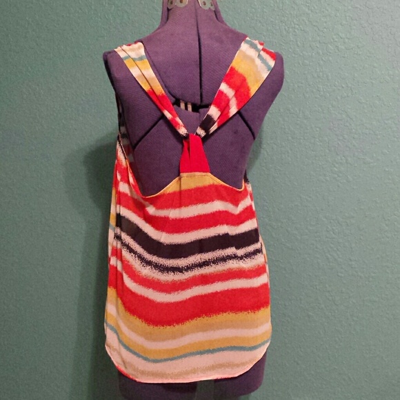 Tanktop - Picture 2 of 2