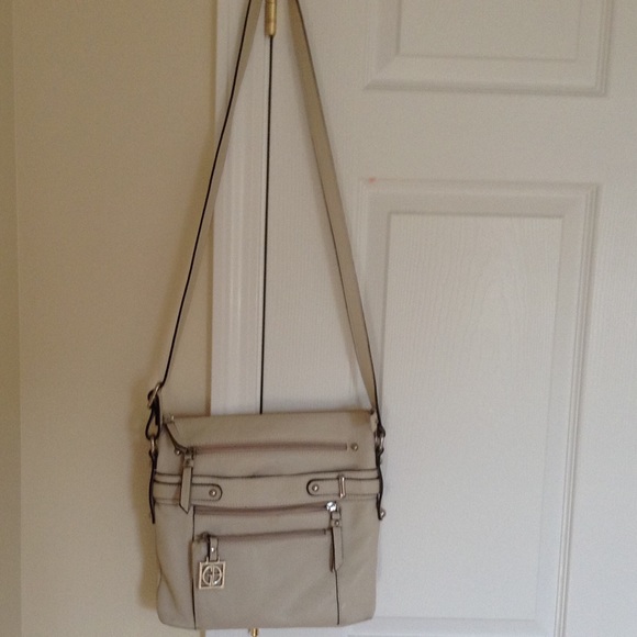 Handbags - RESERVED Cross Body Purse