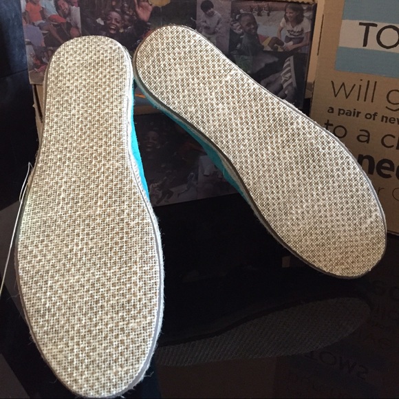 TOMS classics spectra green perf suede - Picture 2 of 4