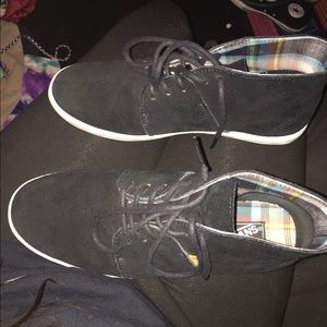 All black vans✳️✳️