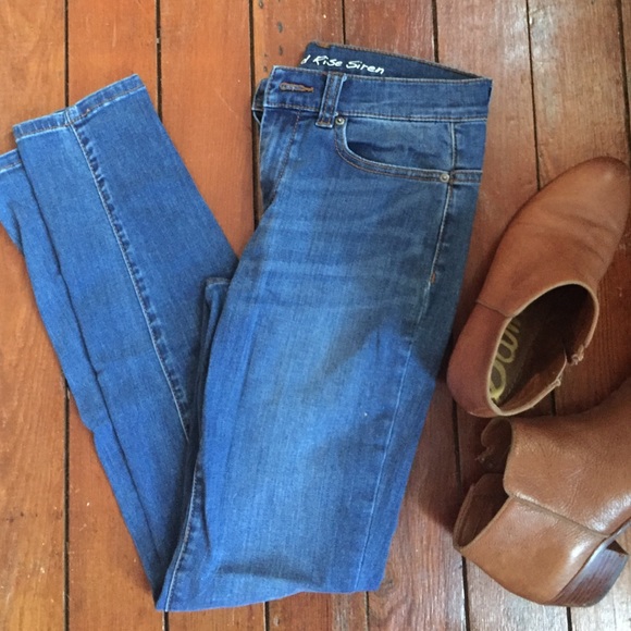 VS Midrise Skinny Jeans