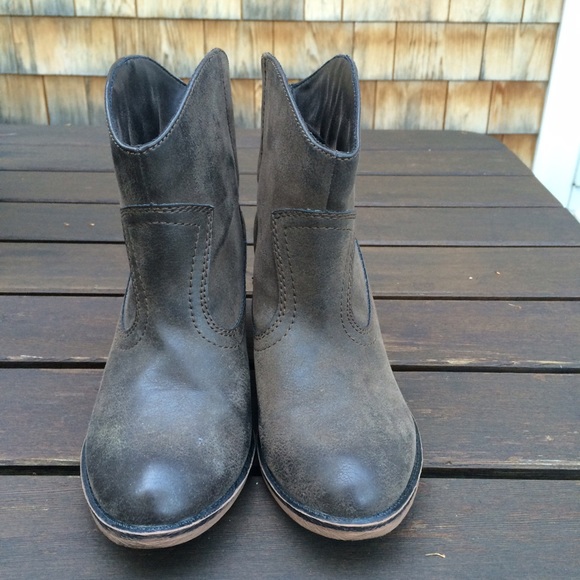 Brown Rocket Dog Boots - Picture 2 of 4