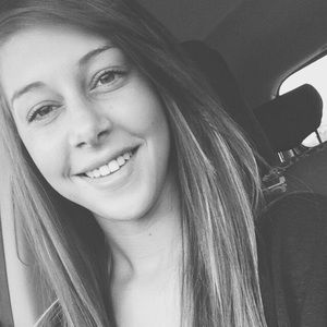 Meet your Posher, Brittney