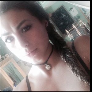 Meet your Posher, Alexandra