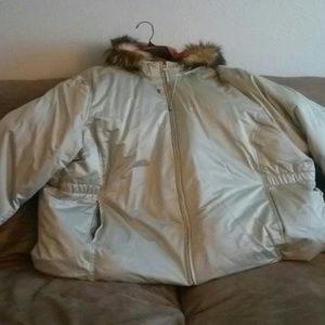 Avenue xtreme-trek coat